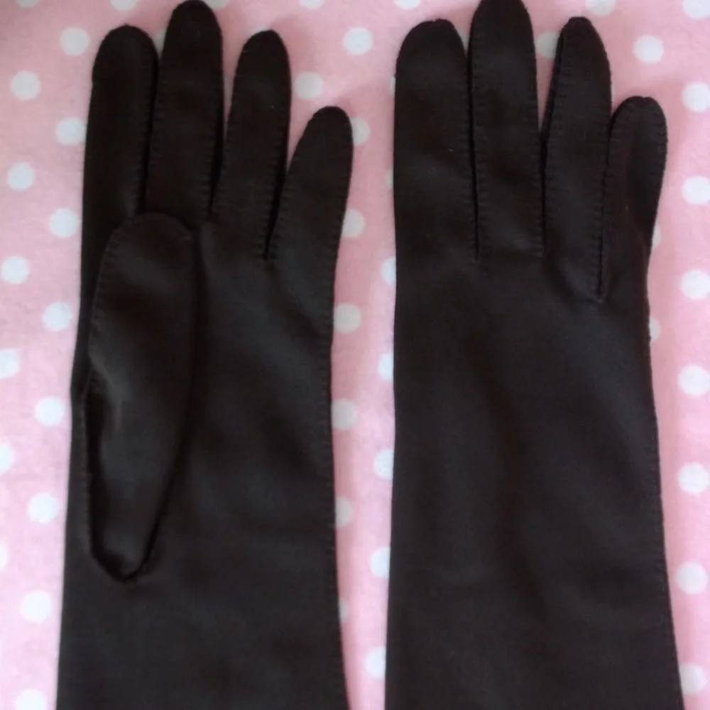 Vtg 1940’s “Saks Fifth Avenue” Brown beaded gloves - Picture 6 of 7